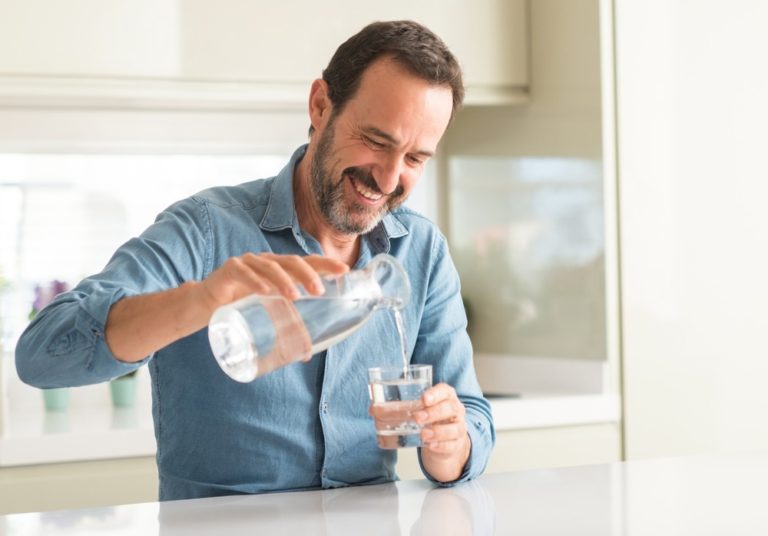Read more about the article Do I Need To Drink More Water As I Age?